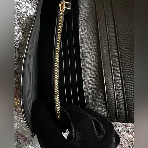 Prada Saffiano Leather Wallet - Picture 15 of 17